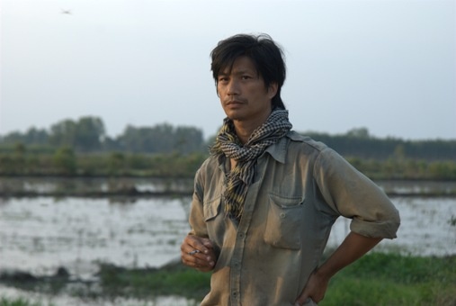 lan ngoc va dan dien vien canh dong bat tan anh 2