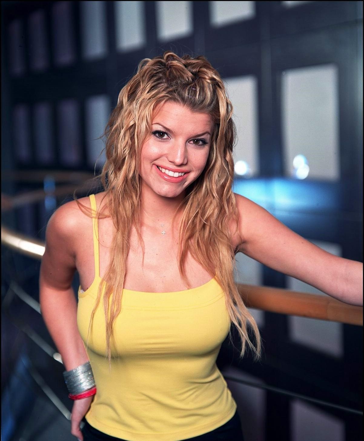 ba nang cong chua toc vang the gioi anh 2