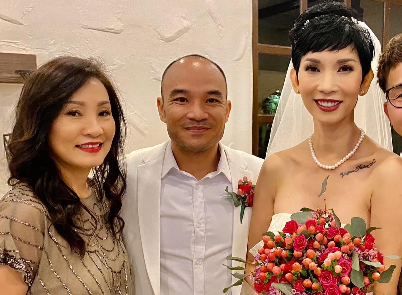 Viet Huong, Hong Dao du cuoi Xuan Lan o My hinh anh