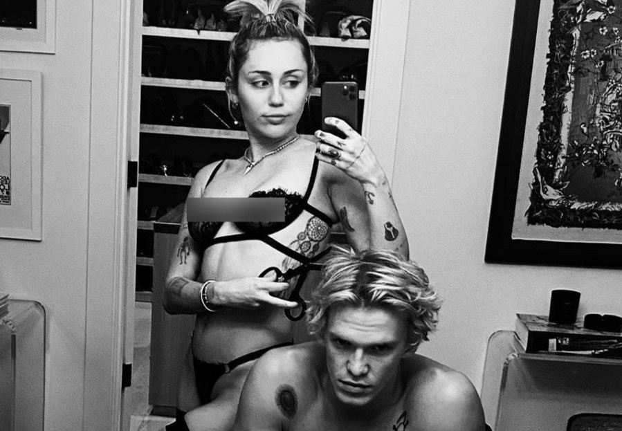 Miley Cyrus mac noi y chup anh cung tinh tre hinh anh