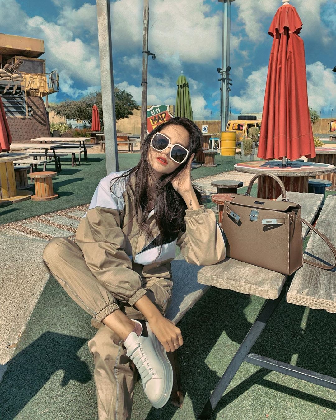 thời trang sao việt giữa dịch virus corona ảnh 8 thoi trang sao viet giua dich virus corona anh 8