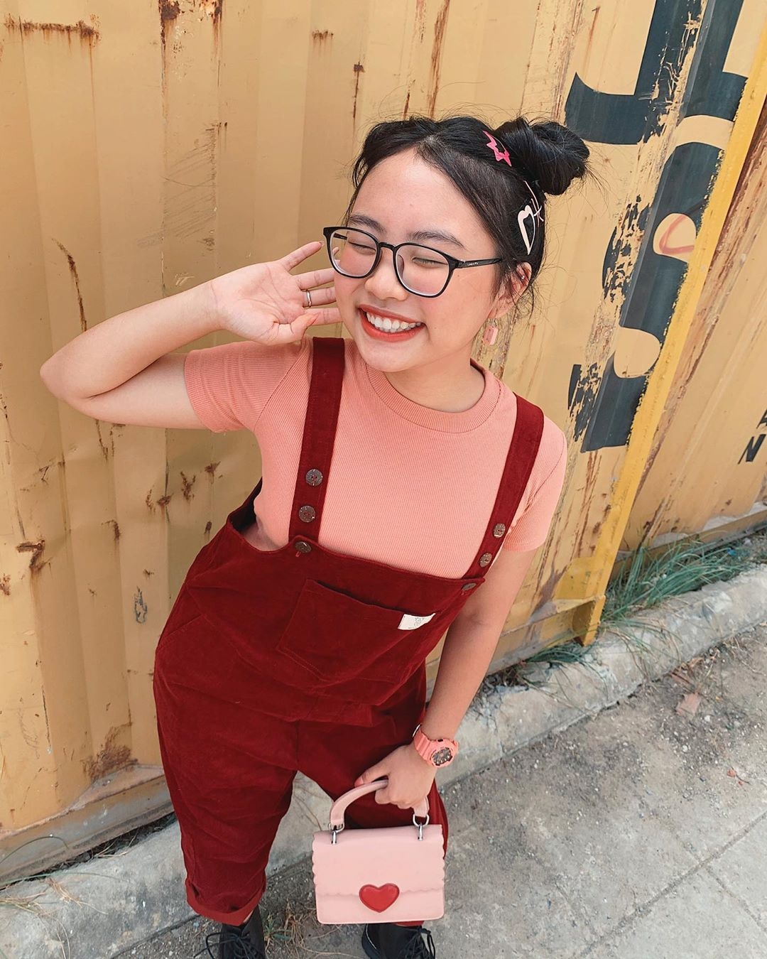 phuong my chi su dung hang hieu anh 13