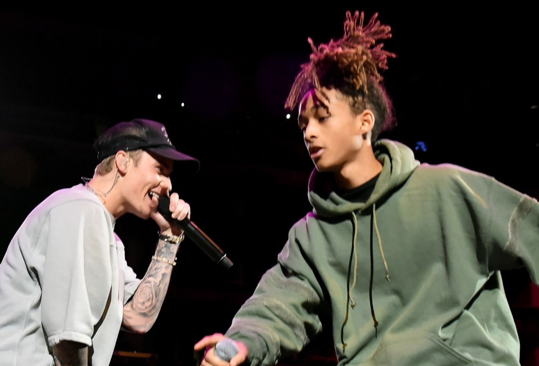 Jaden Smith the hien kha nang ca hat ben Justin Bieber hinh anh