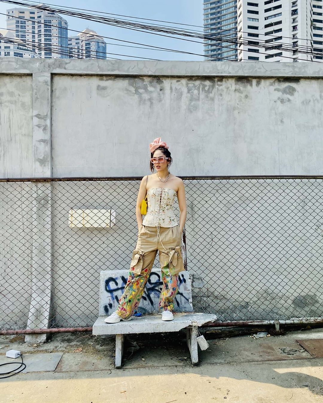 phong cach tre trung cua Araya Hargate anh 2