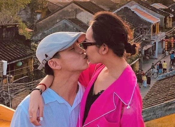 MC Quang Bao dang anh tinh cam ben ban gai hinh anh