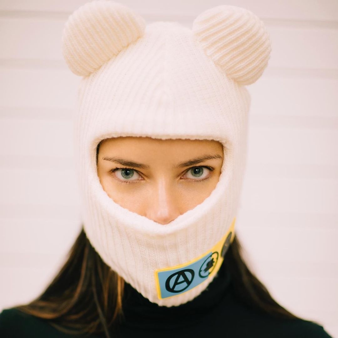 sao hollywood đeo khẩu trang phòng dịch ảnh 7 sao hollywood deo khau trang phong dich anh 7