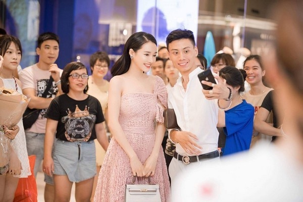 bo suu tap hang hieu cua nha phuong anh 7