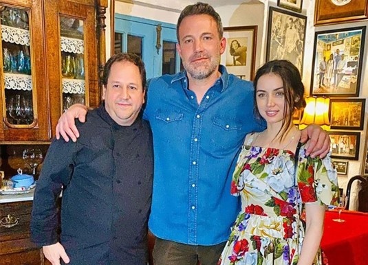 Ben Affleck hen ho Bond girl anh 1