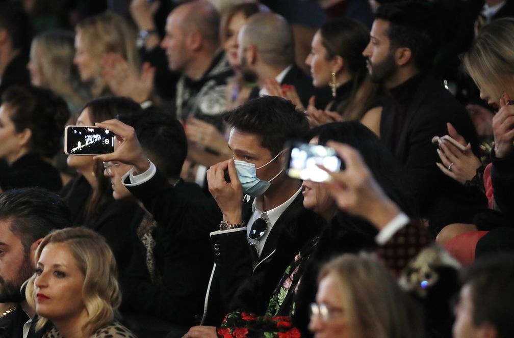 covid-19 anh huong lang giai tri anh 4