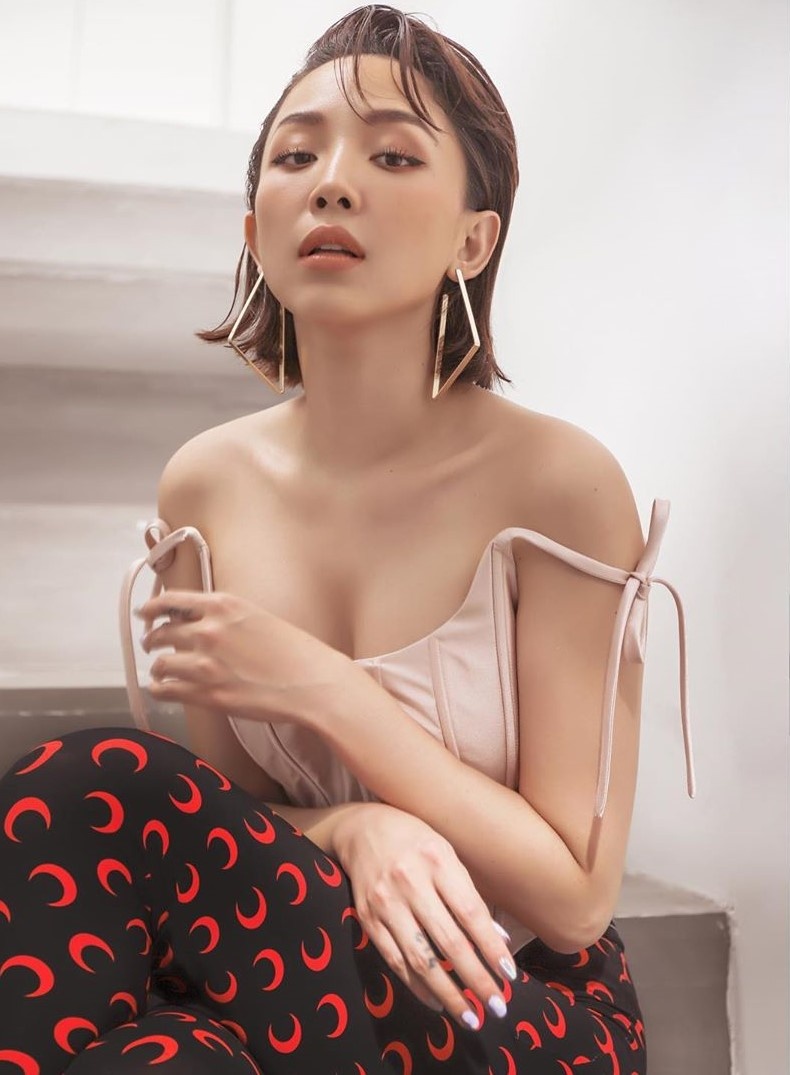 Toc Tien goi cam sau ket hon anh 2