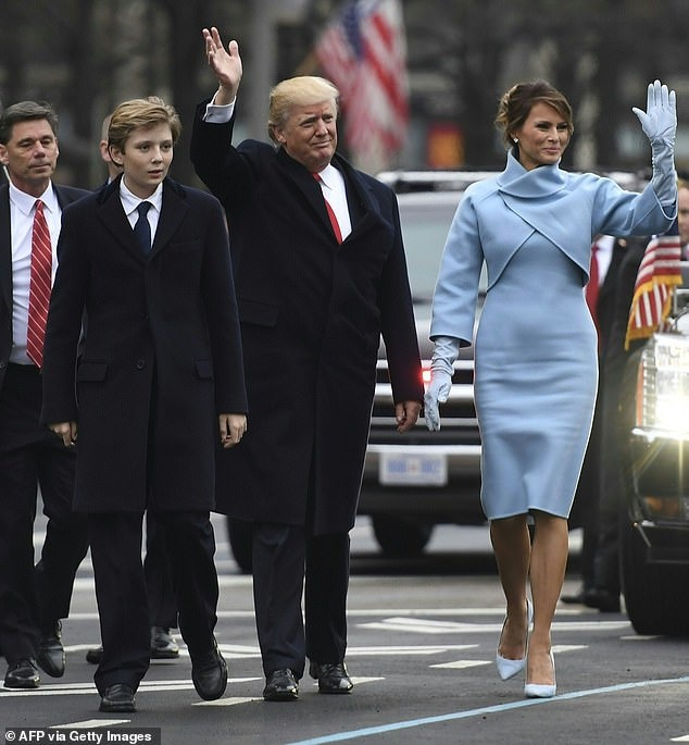 barron trump cao 2 m o tuoi 14 anh 4