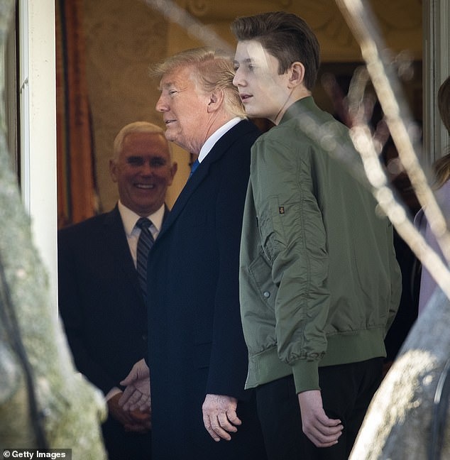 barron trump cao 2 m o tuoi 14 anh 11