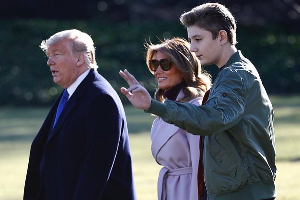 Barron Trump cao gan 2 m o tuoi 14 hinh anh