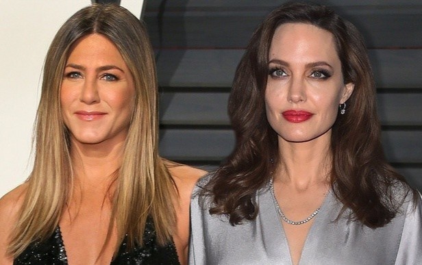 Angelina Jolie cam Jennifer Aniston gap cac con hinh anh