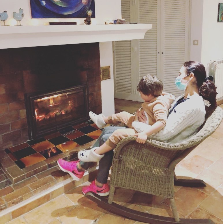 bond girl het nhiem nCoV anh 1