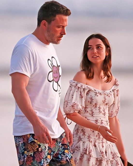 ben affleck khoa moi ban gai anh 7