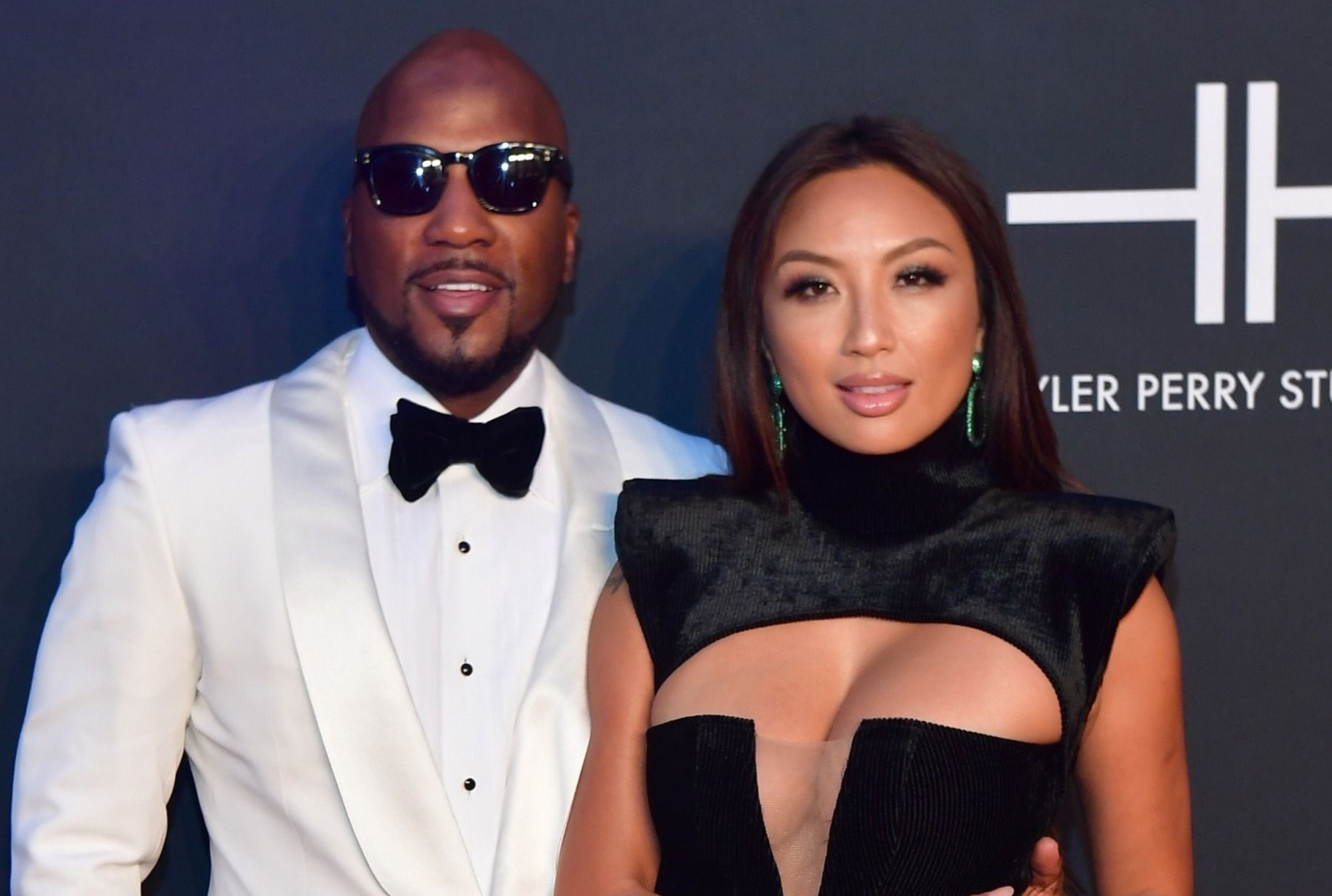 Nu MC buc xuc vi nguoi goc A bi ky thi hinh anh