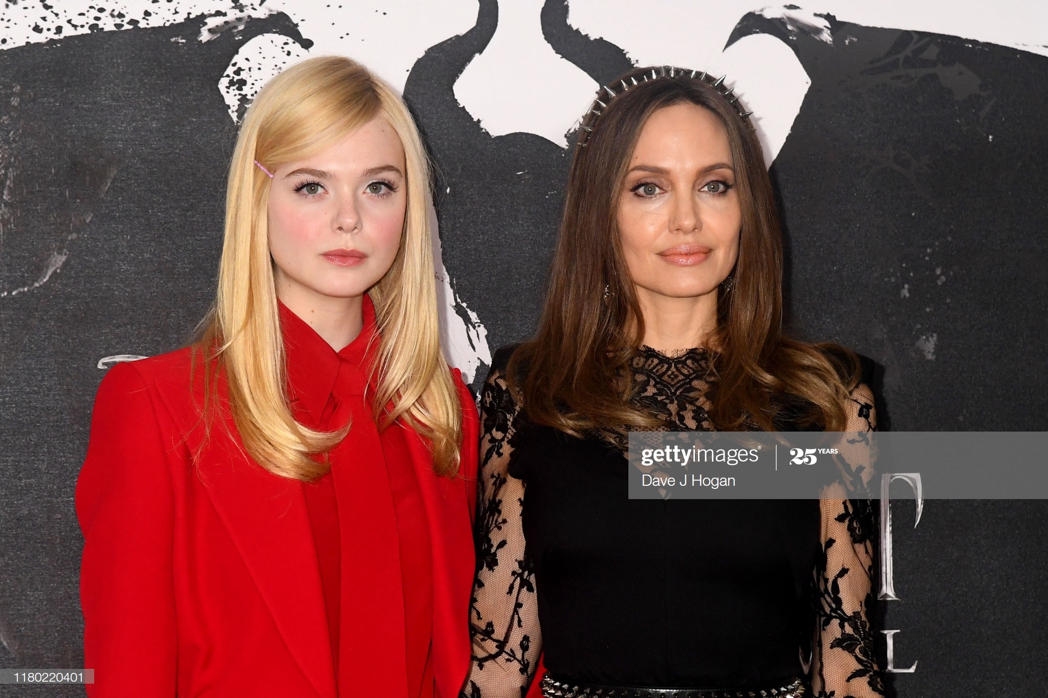 Angelina Jolie sau ly hon Brad Pitt anh 8