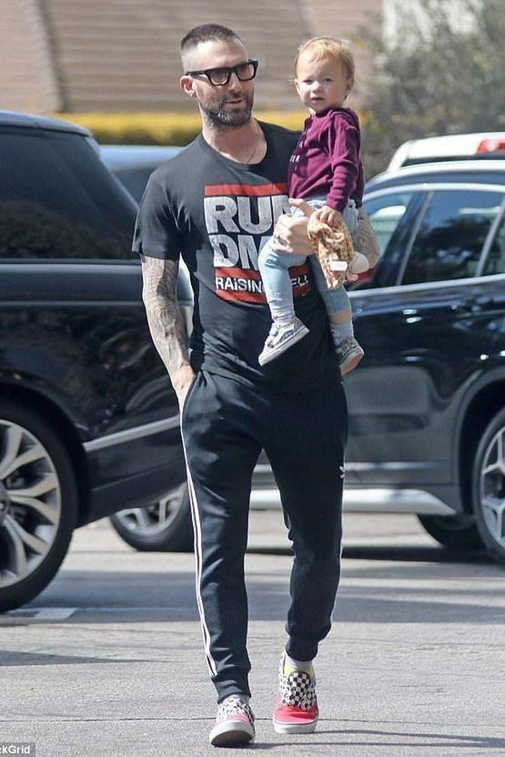 adam levine va Behati Prinsloo anh 8