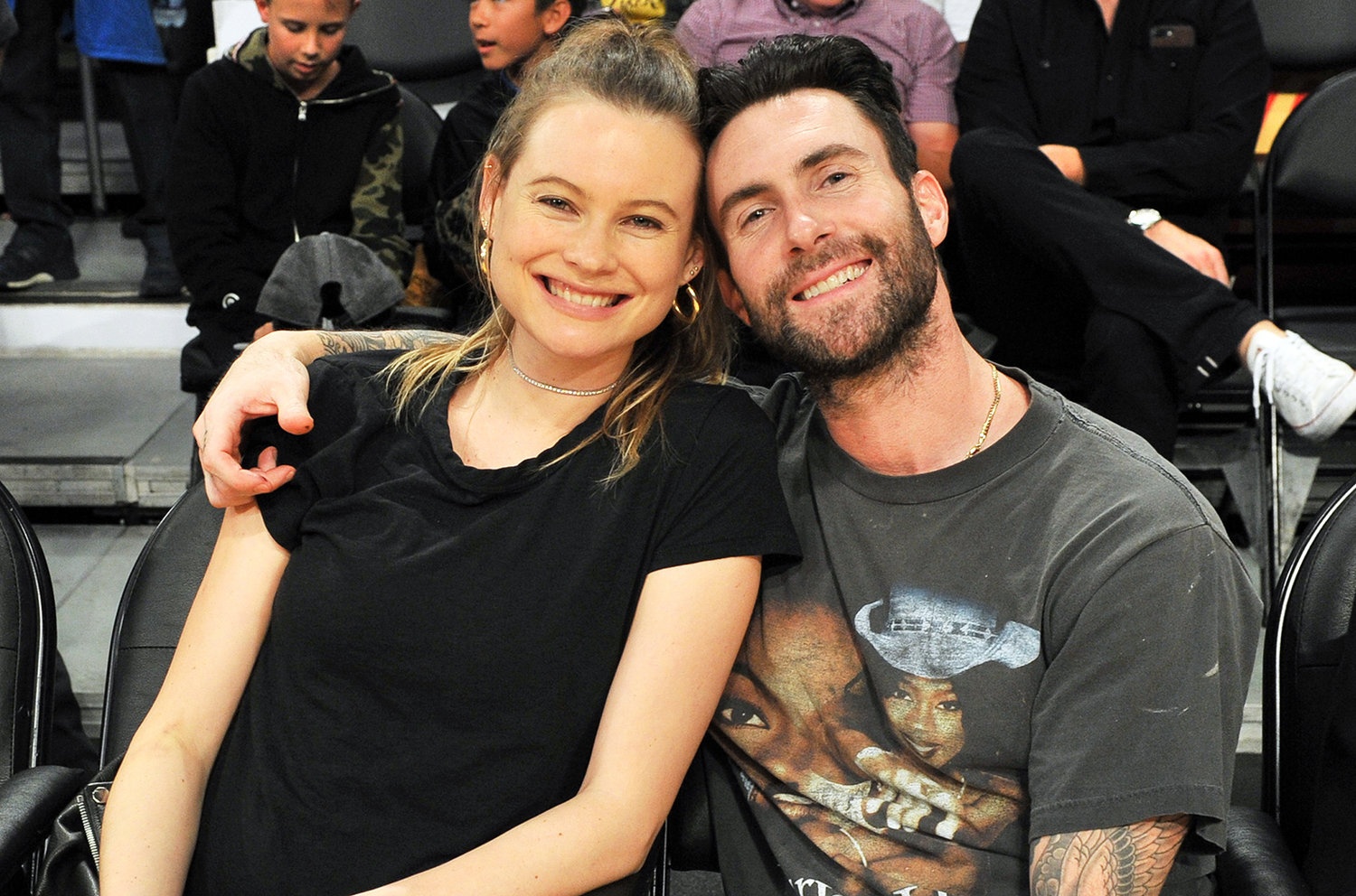 adam levine va Behati Prinsloo anh 1