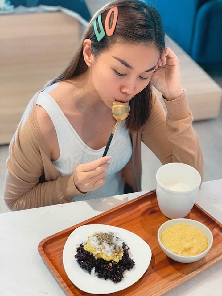 sao Viet duoc khen nau an gioi anh 3