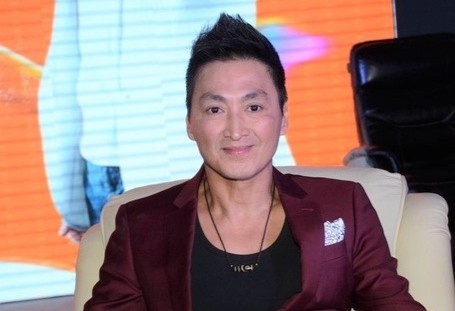 Ha Gia Kinh cham tap luyen giu dang o tuoi 61 hinh anh