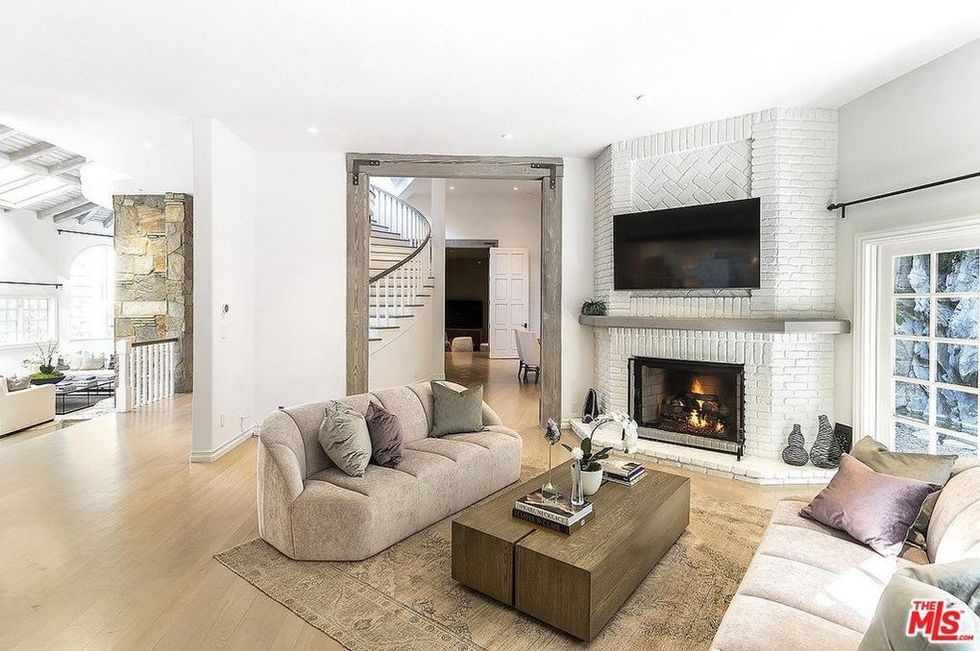 biet thu cua selena gomez anh 3