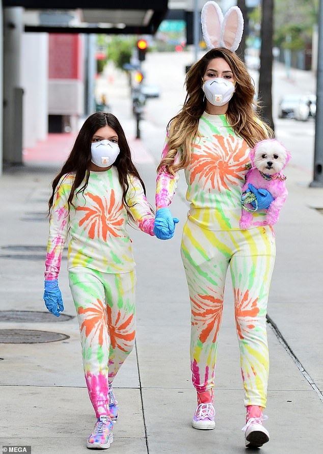 sao Hollywood mặc gợi cảm lễ phục sinh ảnh 11 sao Hollywood mac goi cam le phuc sinh anh 11