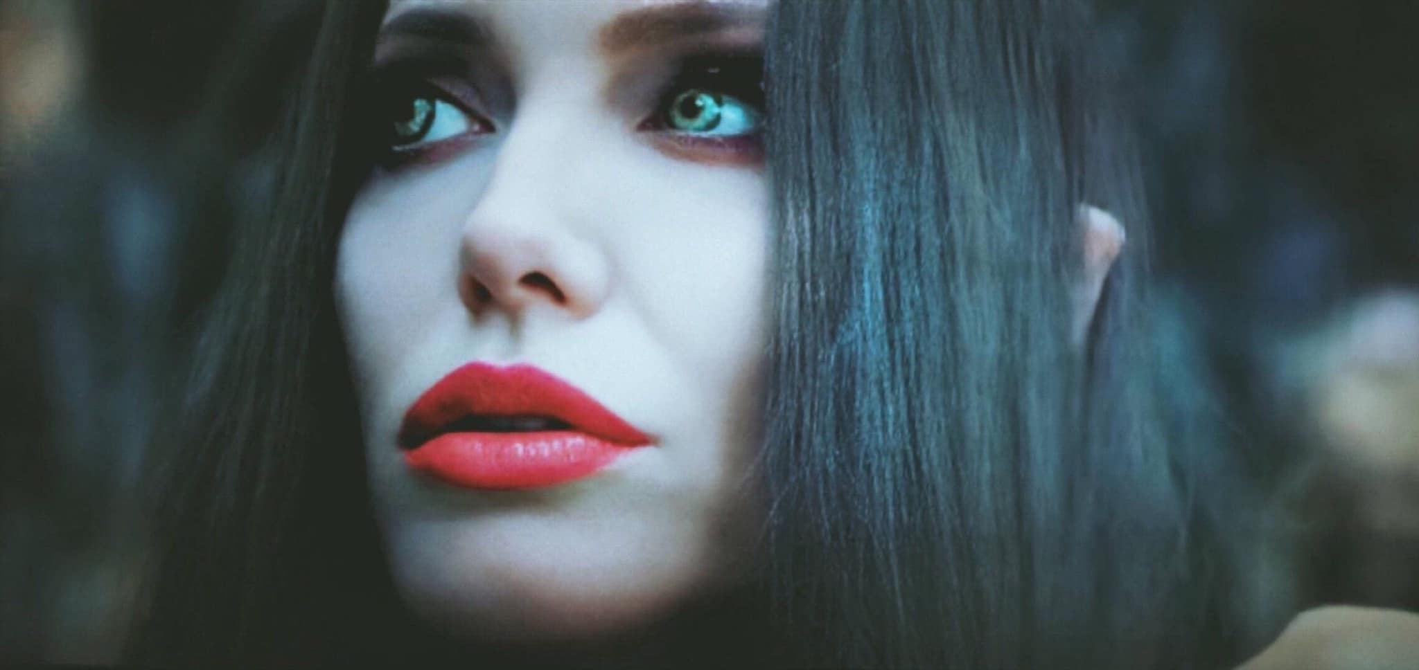 Angelina Jolie la bieu tuong nhan sac anh 6