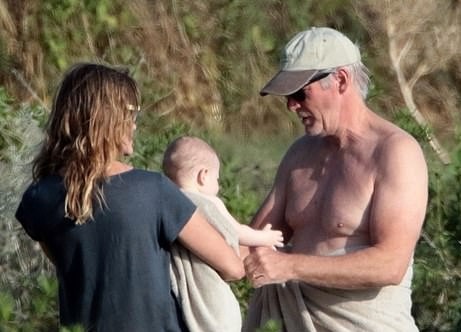 Richard Gere co them con o tuoi 71 anh 2