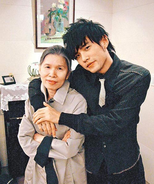 Chau Kiet Luan hanh phuc ben vo con anh 3