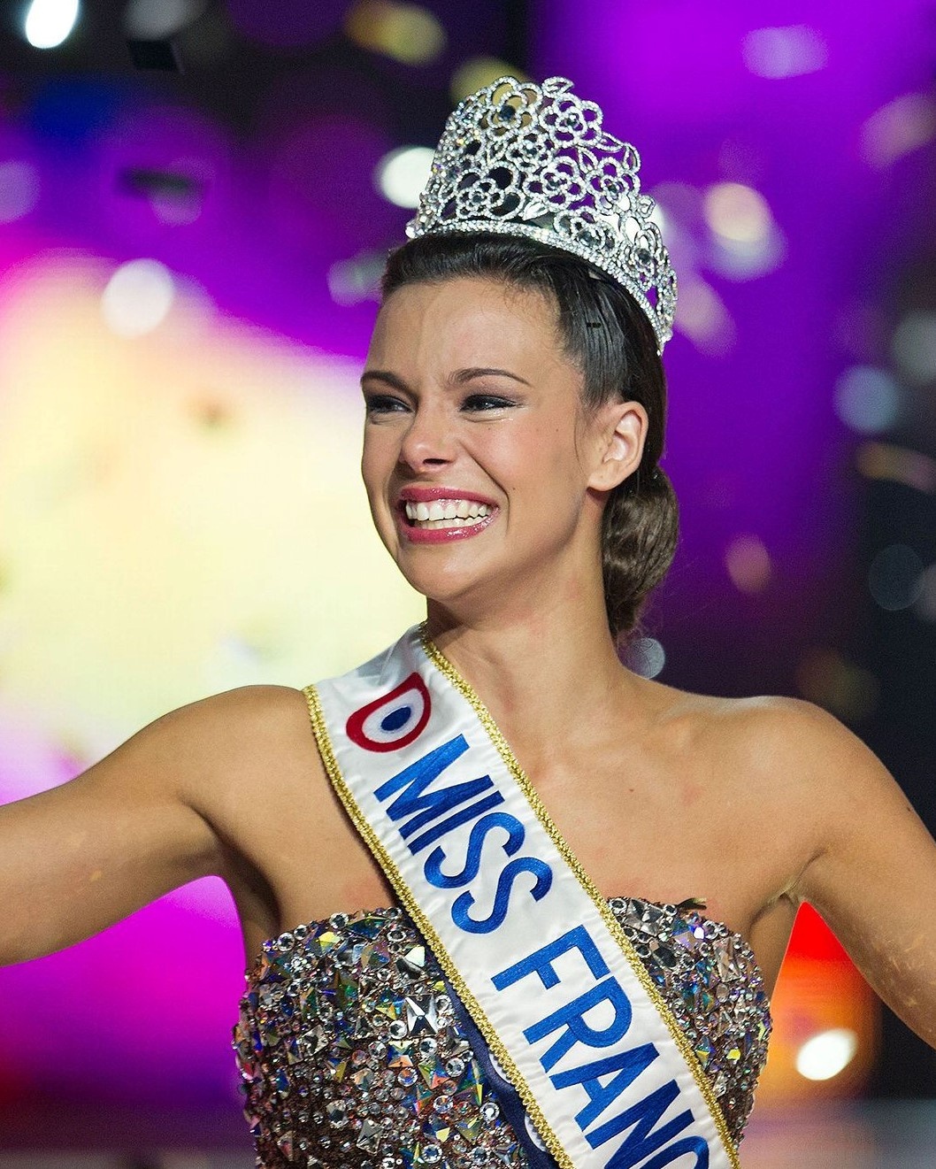 hoa hậu làm nhiệm vụ chống dịch ảnh 2 hoa hau lam nhiem vu chong dich anh 2