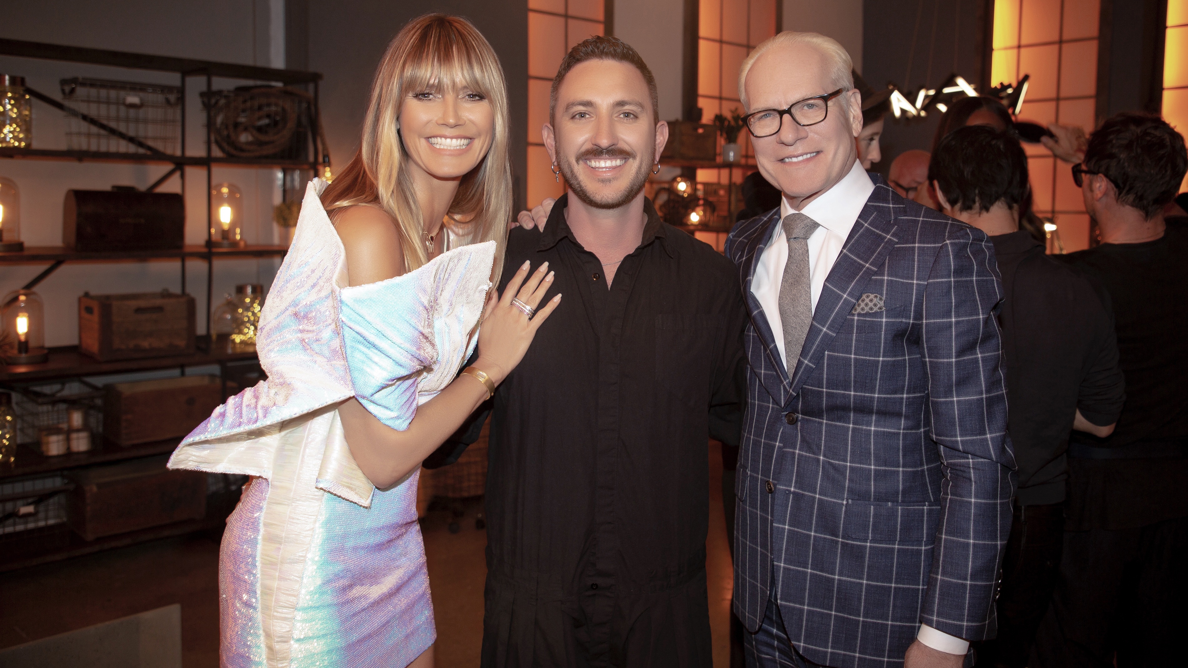 Heidi Klum dien vay Cong Tri anh 4