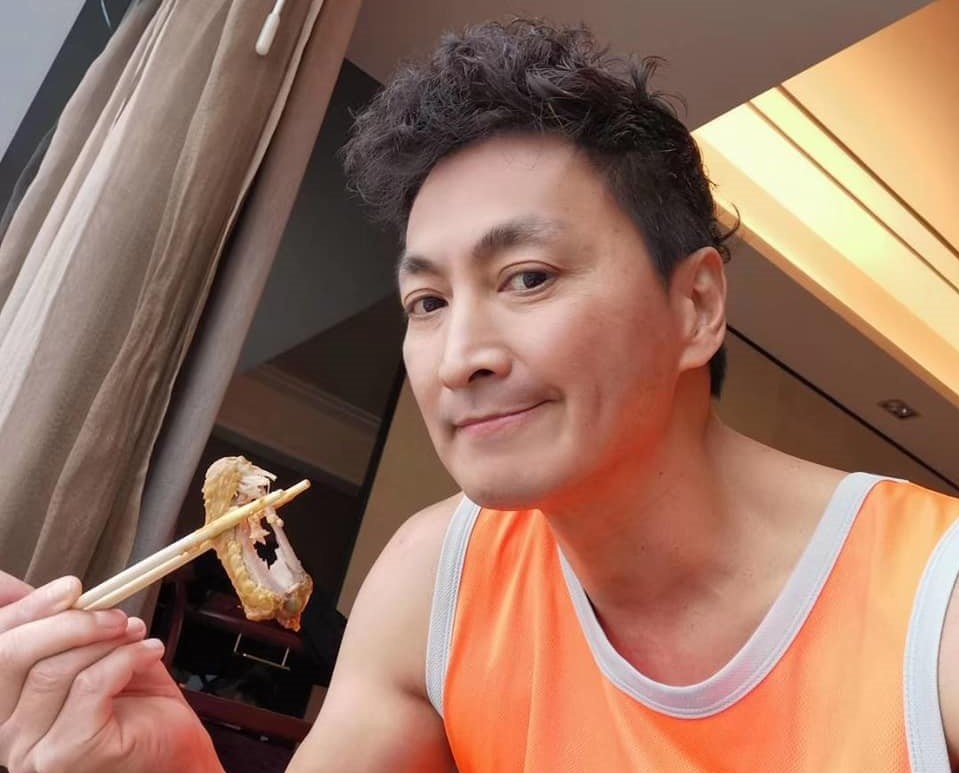 Vi sao ‘Trien Chieu’ Ha Gia Kinh van doc than o tuoi 61? hinh anh