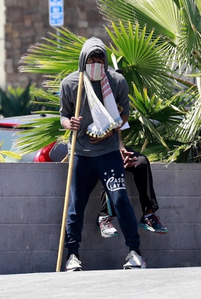 tai tu Black Panther gay go anh 2