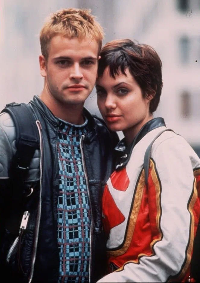 cảnh nóng của Angelina Jolie ảnh 1 canh nong cua Angelina Jolie anh 1