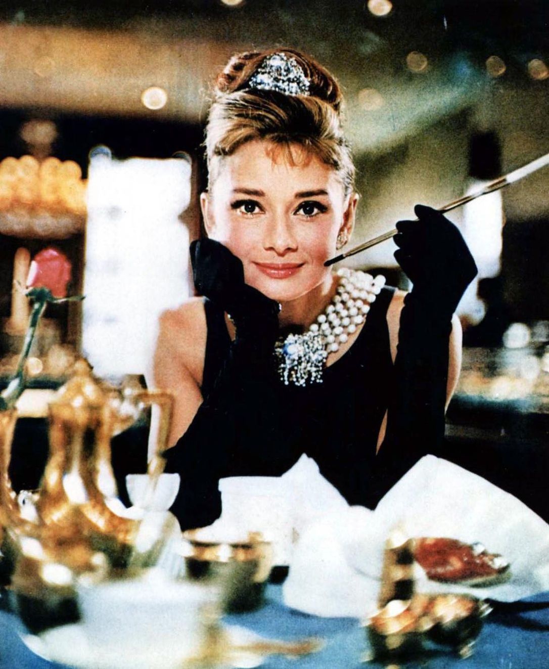 bieu tuong nhan sac Audrey Hepburn anh 2