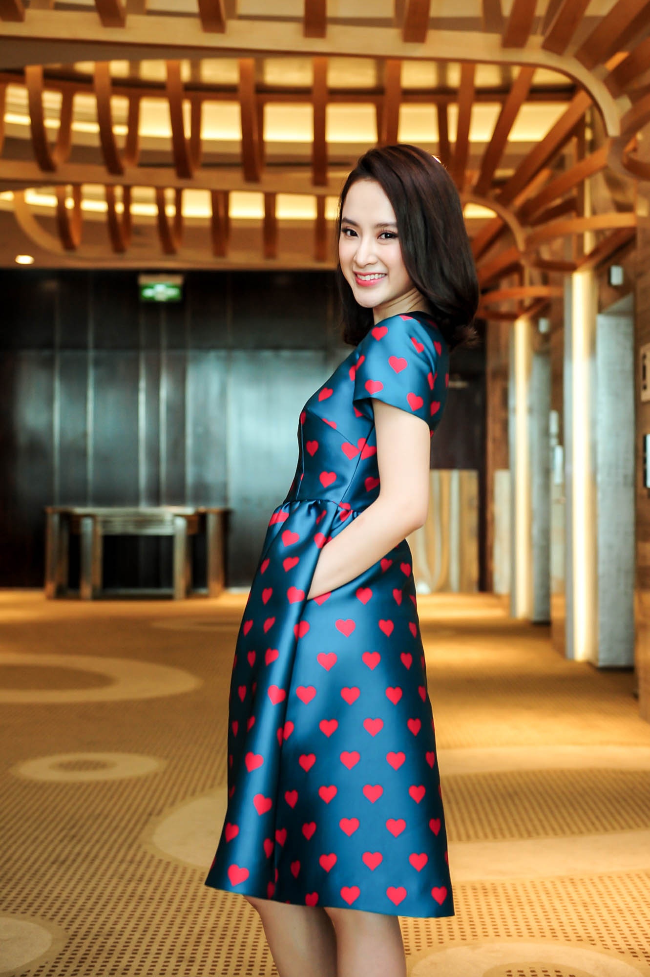 my nhan Viet tap gym anh 3