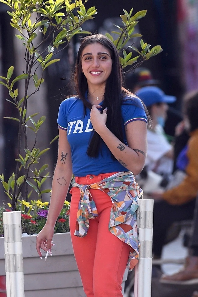 con gái Madonna nổi loạn ảnh 2 con gai Madonna noi loan anh 2