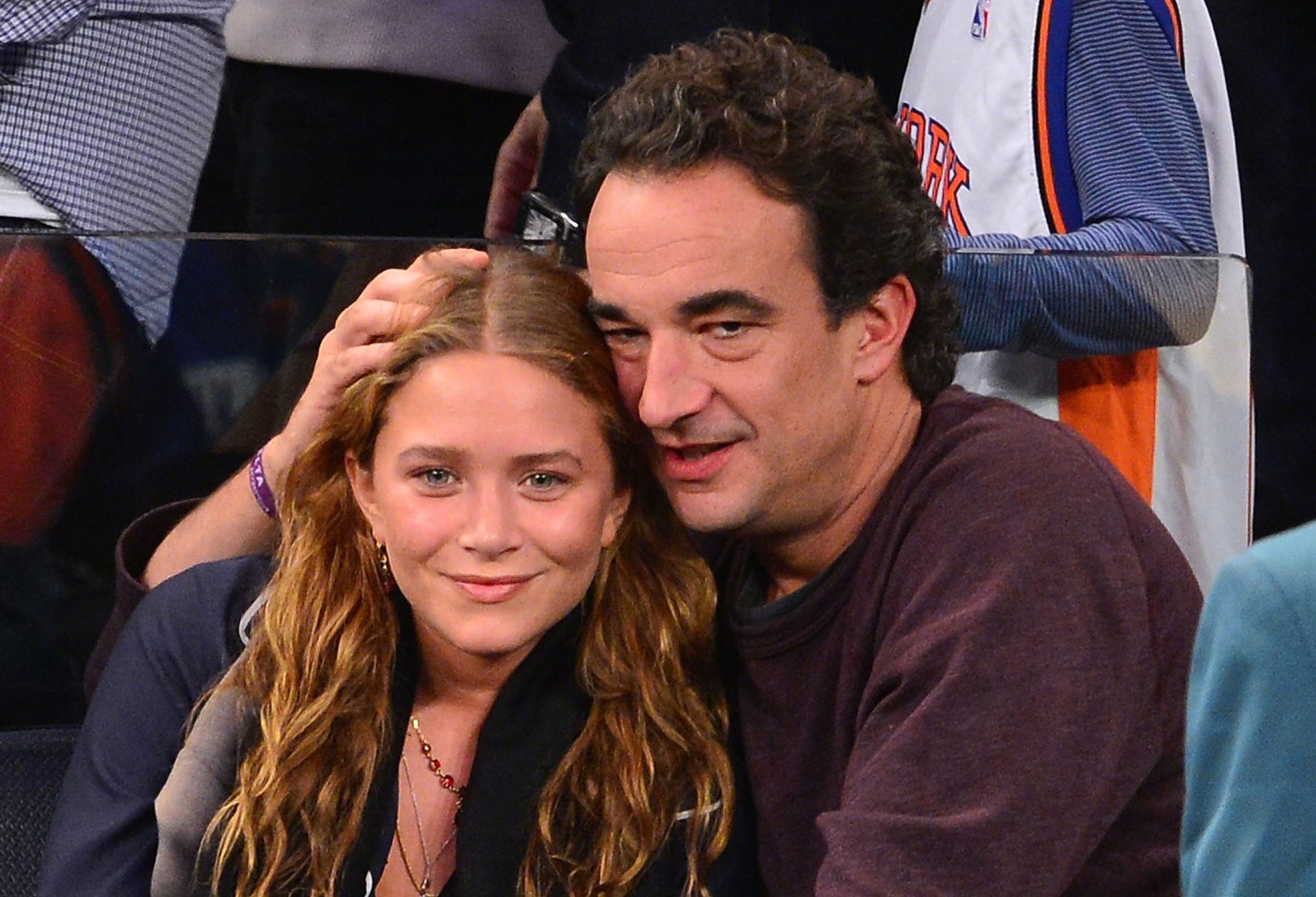 Nu dien vien ly hon em trai cuu tong thong Phap hinh anh