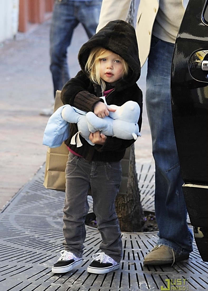 con gái của Angelina Jolie ảnh 4 con gai cua Angelina Jolie anh 4