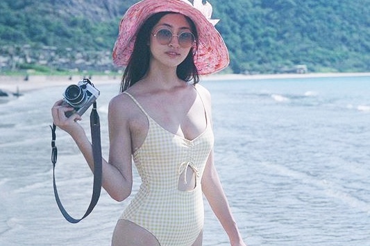 Luong Thuy Linh thay doi phong cach sau gan mot nam dang quang hinh anh