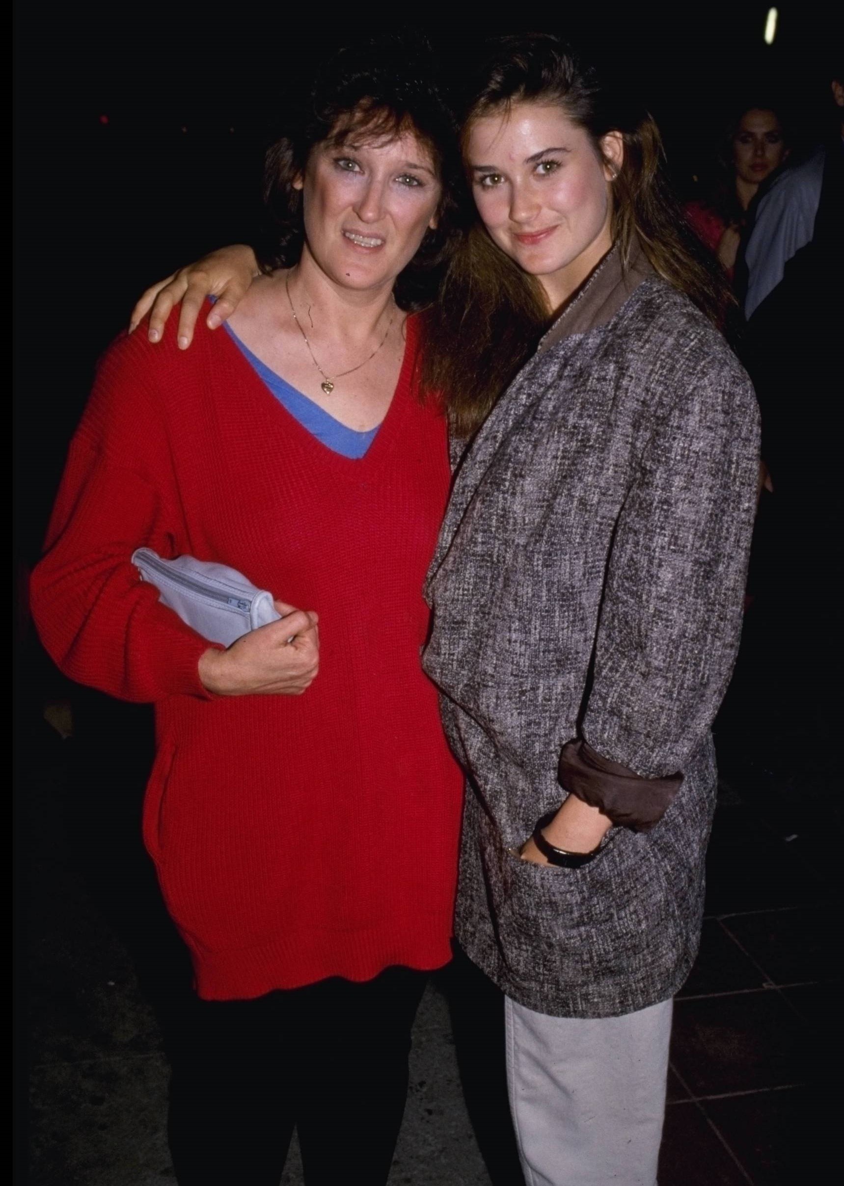 demi moore bi cuong hiep anh 2