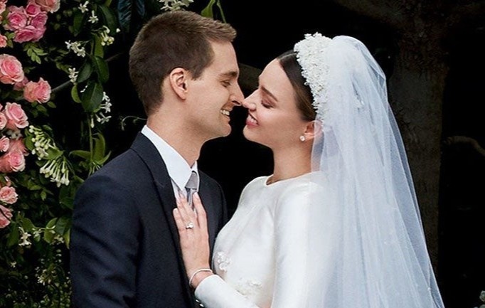 Miranda Kerr ky niem 3 nam cuoi ty phu cong nghe 9X hinh anh