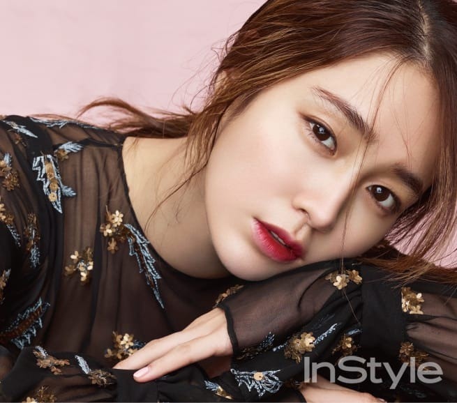 Lee Min Jung va Lee Byung Hun anh 1