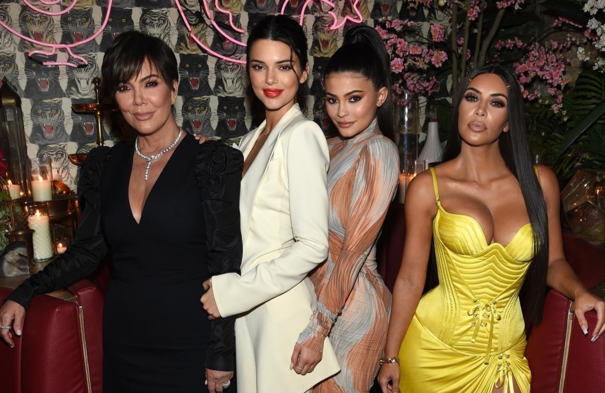 Ai la nguoi giau nhat gia toc Kardashian - Jenner? hinh anh