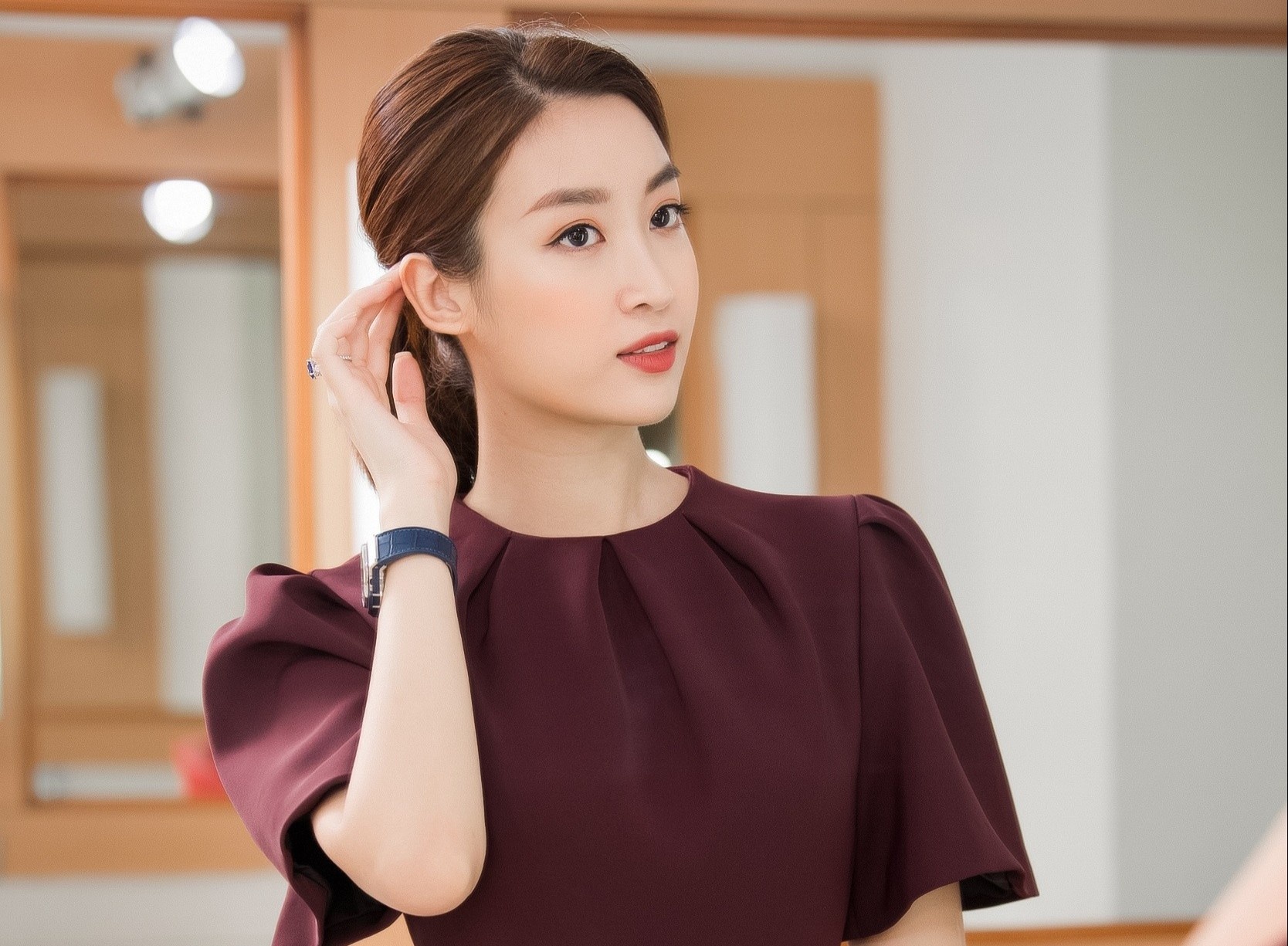 Hau truong ghi hinh cua Hoa hau Do My Linh hinh anh