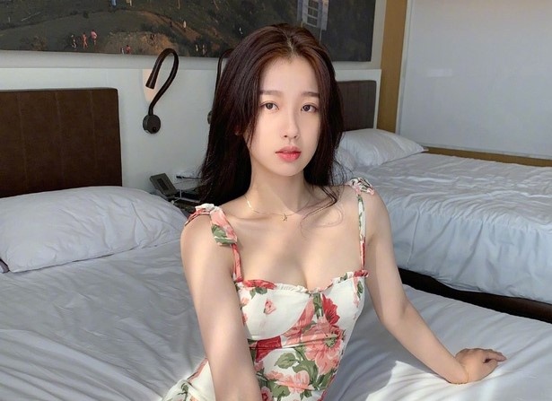 Be boi ngoai tinh, on ao doi tu cua dan nghe si tre Trung Quoc hinh anh