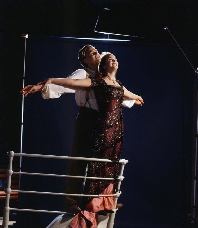 hau truong phim titanic anh 2