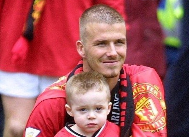 Kim Kardashian, Brooklyn Beckham dang anh cha thoi tre hinh anh